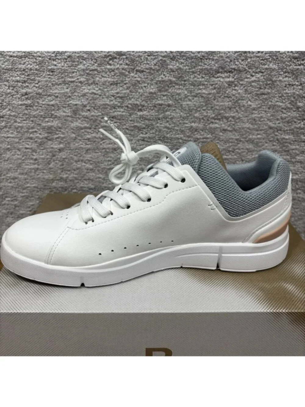 On THE ROGER Advantage Shoes White Rosehip 3WD10652349 Women's Size 11 - Picture 5 of 6